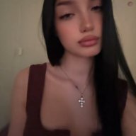 Dashyla_Vest